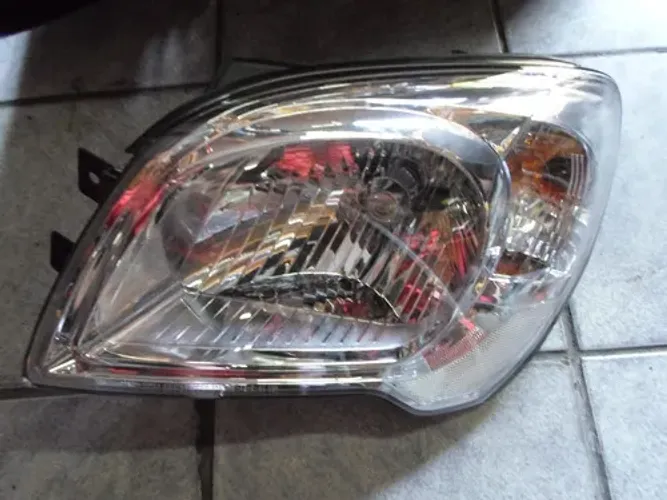 Farol Kia Sportage 2010 / 11 /12