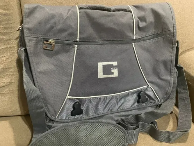 BOLSA DA GUESS ORIGINAL NOVA PORTA NOTEBOOK  HOJE 03/06 R$99,