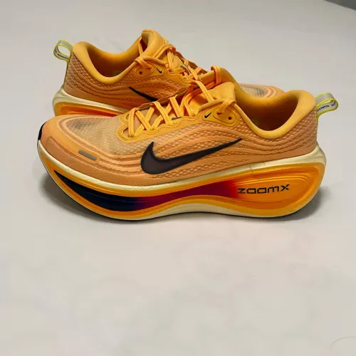 NIKE VOREMO PLUS