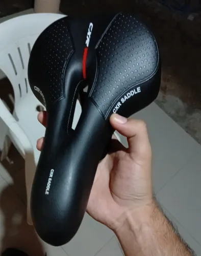 Selim Bicicleta CXR SNK-811A Ergonomico Vazado Preto