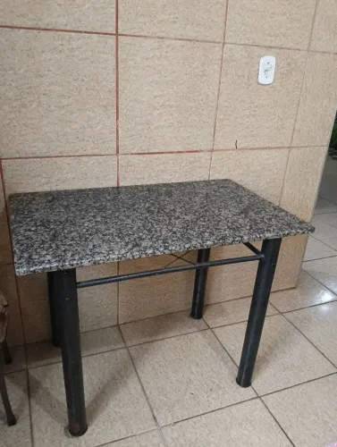 Mesa de mármore