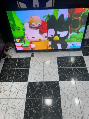 Televisão 65 polegadas não é smart
