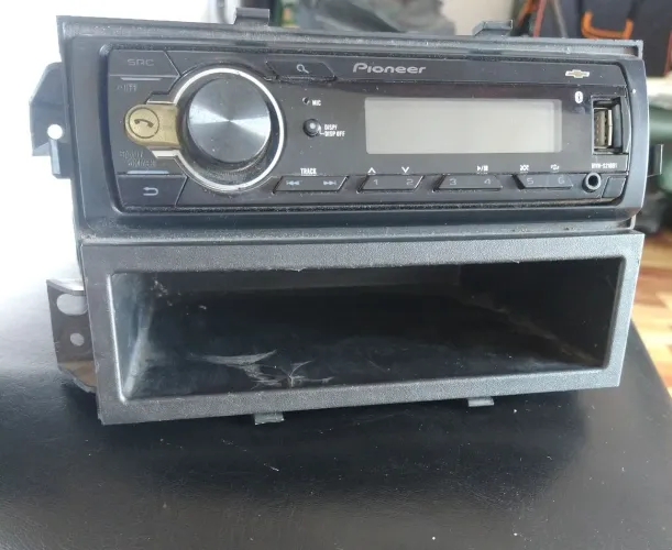 Aparelho de som automotivo 