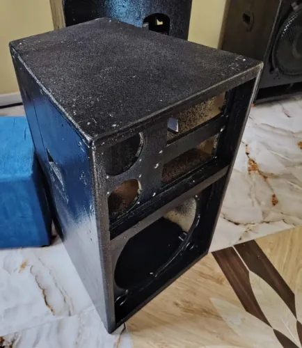VENDO CAIXA DE SOM (GABINETE)