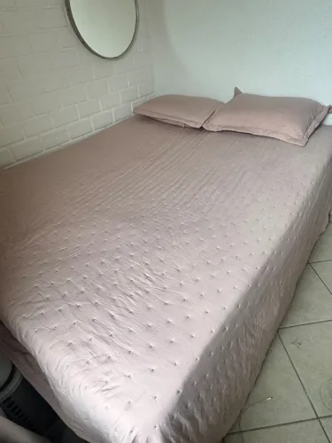 Vendo Cama Box baú bipartido Queen com colchão