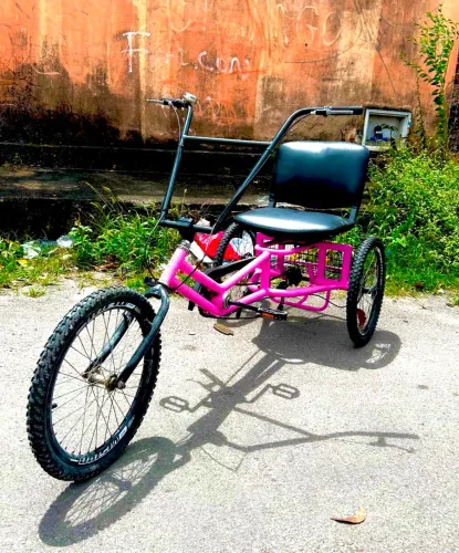 Bicicleta "Triciclo" Adulto, Excelente Estado!!