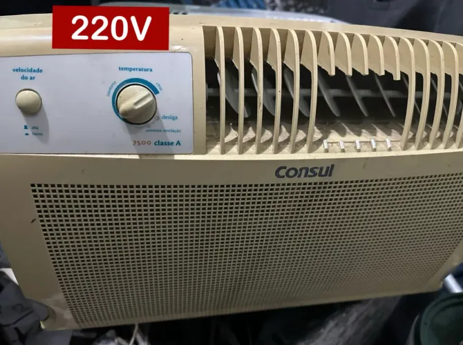 Ar condicionado cônsul 220v Funcionando 