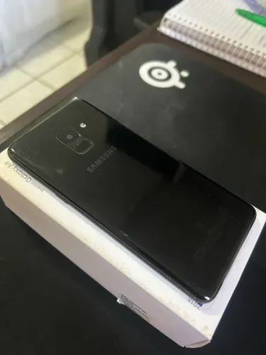 Samsung A8 