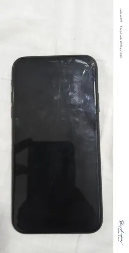 iPhone xr, retida de peça 