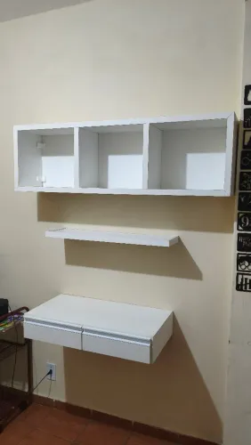 Escrivaninha + nicho suspensos em MDF