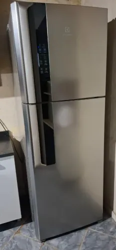 Geladeira Inox Eletrolux