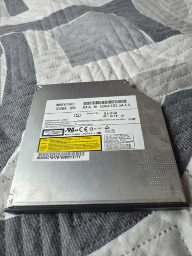 Gravador e Leitor de DVD / CD para Notebook Panasonic UJ-850 (IDE Slim 50 Pinos)