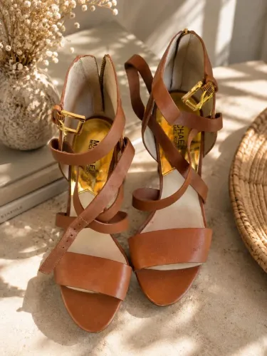 Sandália michel kors 38