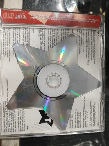 Raro CD do PT de 2003 ideal para colecionadores e simpatizantes