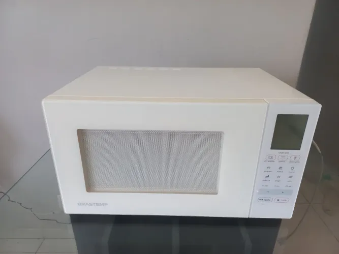 VENDO MICROONDAS BRASTEMP 40 litros. 220v