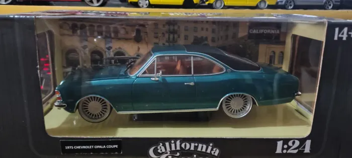 Miniatura opala escala 1/24