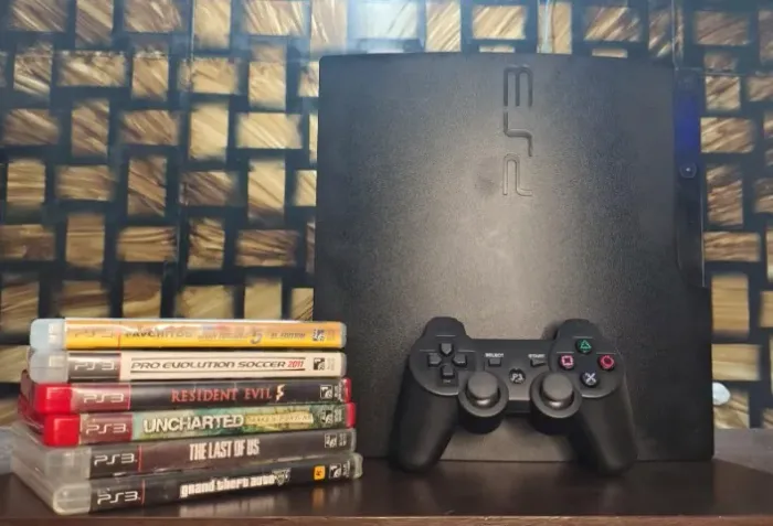 Playstation 3 Slim controle e jogos