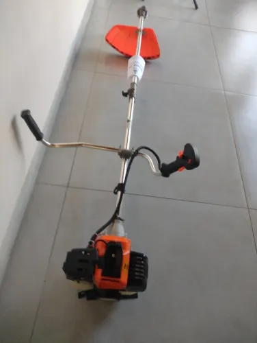 Roçadeira gasolina Top