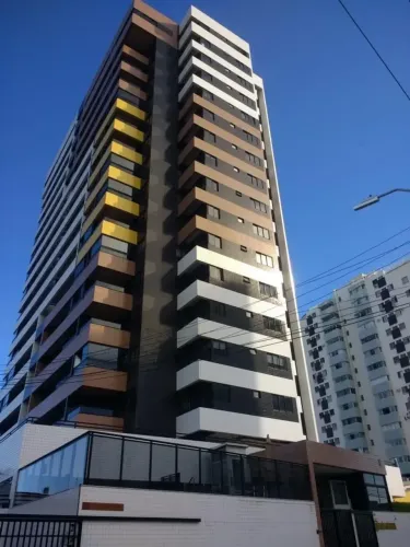 APARTAMENTO A VENDA NO FAROL -  com 107 metros quadrados com 3 quartos em Farol - Maceió -