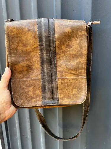 Bolsa mensageiro em Couro de Boi