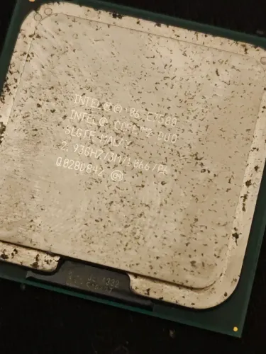 Intel Core 2 Duo E7500 - 2.93GHz