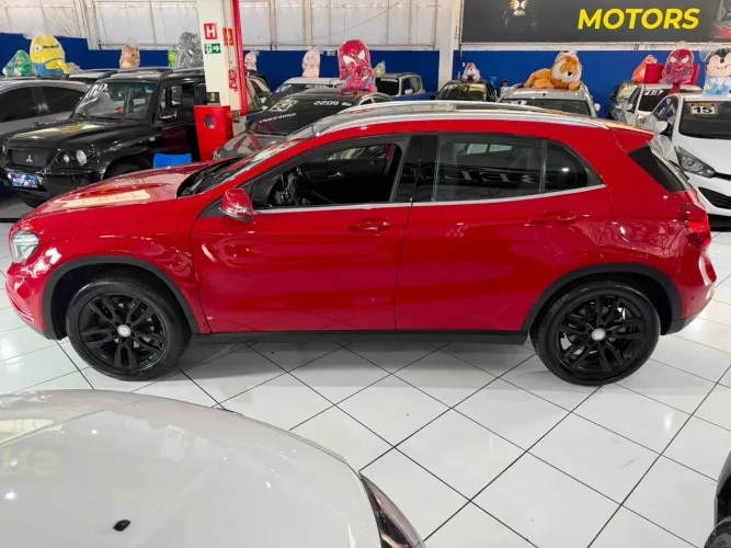 Mercedes-Benz GLA 200 Adv. 1.6/1.6 TB 16V Flex Aut. 2015