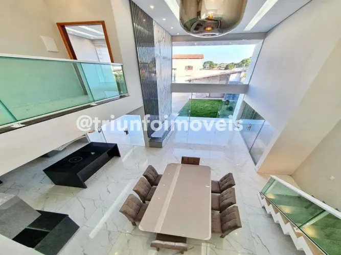 Casa duplex no Parque Piauí em Timon com 4 suítes