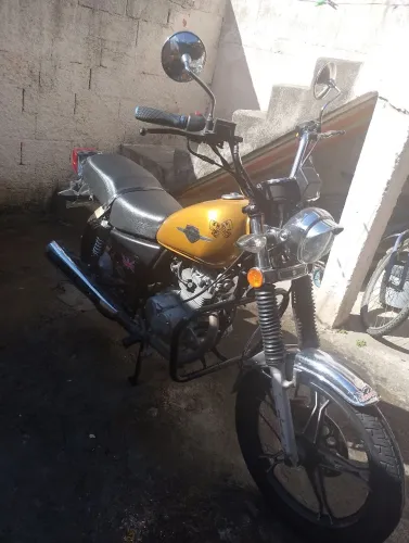 Intruder 125