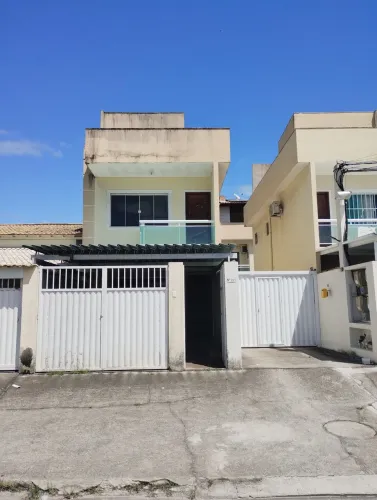 Casa triplex com 2 suítes, 3 banheiros, terraço e garagem documentada aceita financiamento