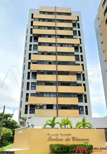 Apartamento Lustosa da Camara, 3 quartos, sendo 2 suítes, lado da sombra, 170m².