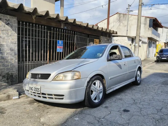 Chevrolet Astra Sedan/ GL Sedan 1.8 MPFI 4P (álcool) 1999