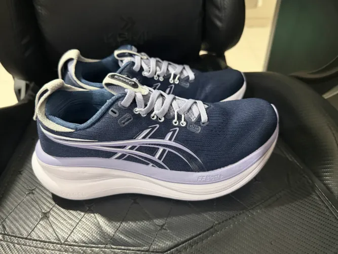 Tênis Asics gel Nimbus 28 - tamanho 37