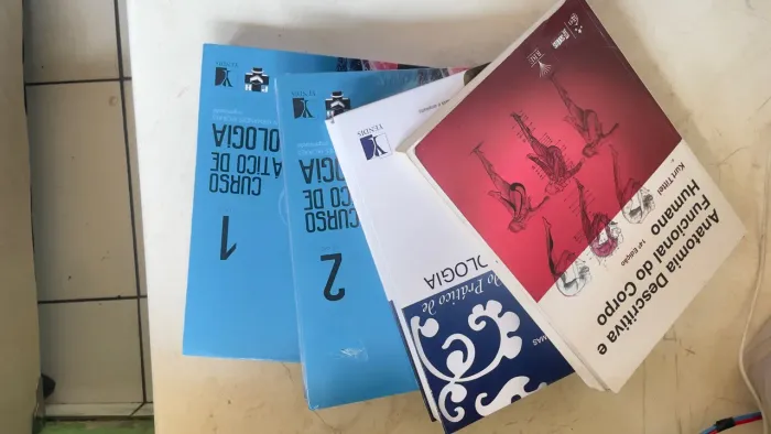 Kit Radiologiia. 4 livros de Estudo e prática de Radiologia