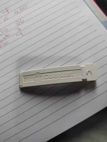 Clip para bolsta ostomia