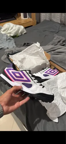 Chuteira umbro