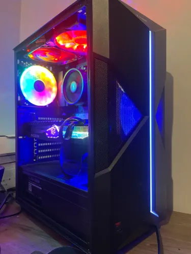 *OPORTUNIDADE* PC Gamer 2k - Ryzen 5 5500| RX 7700xt 12gb 3 Fans |16gb RAM DDR4