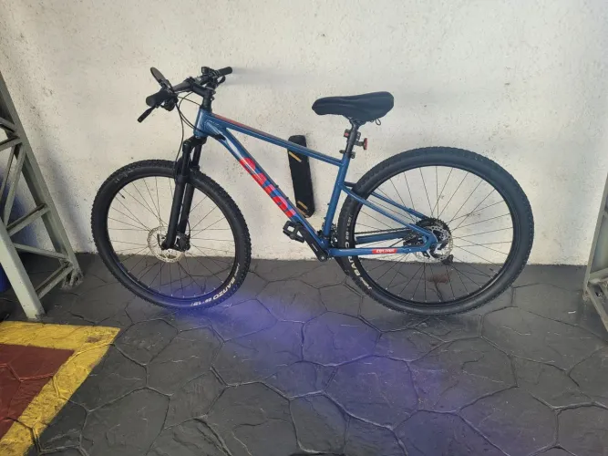 Bike Caloi Explorer Sport Aro 29 Shimano 16 V Alumínio 2024