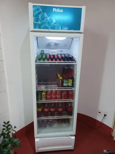 Vendo Geladeira Expositora Phico 220V