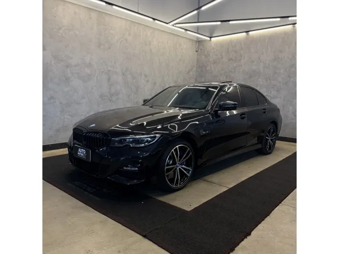 BMW 330E M Sport 2.0 Turbo Híbrido AU 2022