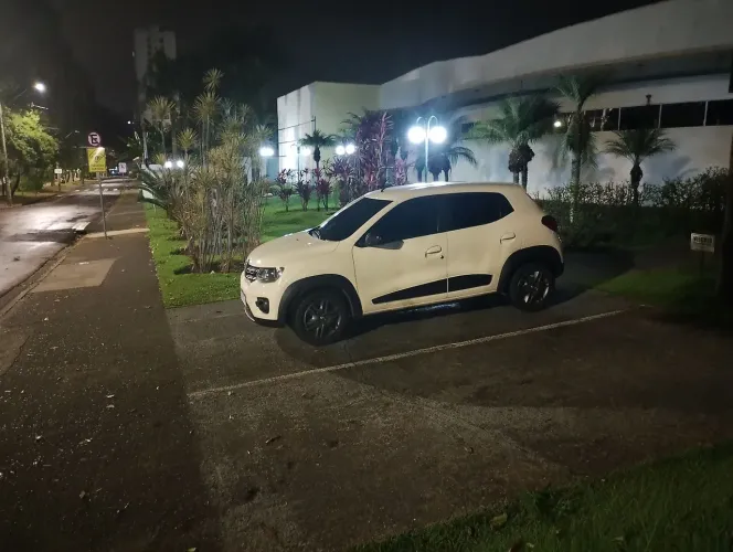 Renault Kwid Intense 1.0 Flex 12V 5P Mec. 2018