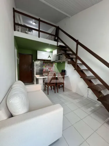 Seu refúgio em Itapuã - Apartamento duplex mobiliado | 5 min a pé da Praia da Pedra do Sal
