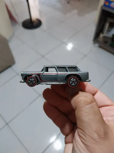 Hot Wheels '55 Chevy Nomad da série comemorativa Since 68