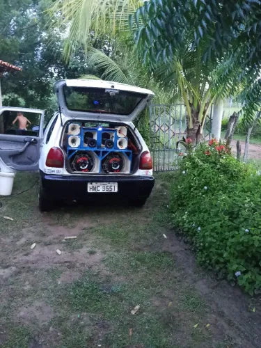 Volkswagen Gol 1000 MI 4P 1998