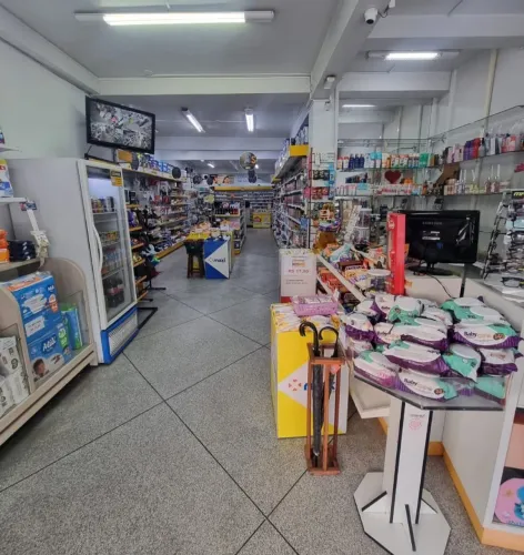 Vende-se Farmácia