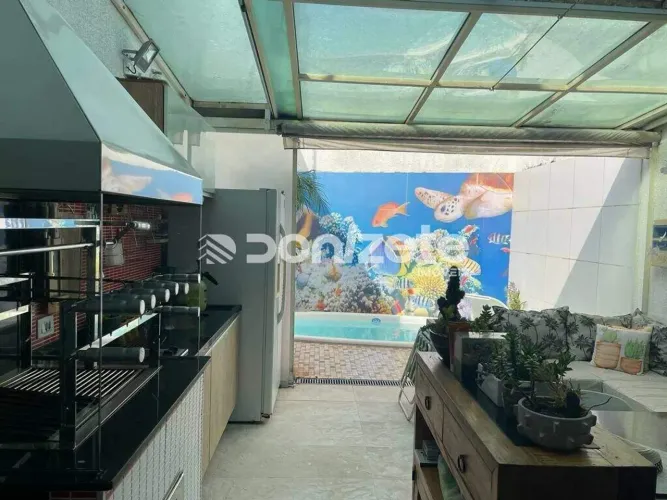 Sobrado à venda em Santo André (Vila Guiomar) | 3 suítes | Varanda gourmet e piscina