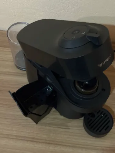 Cafeteira Nespresso Vertuo Pop Preta - 127V (Seminova)