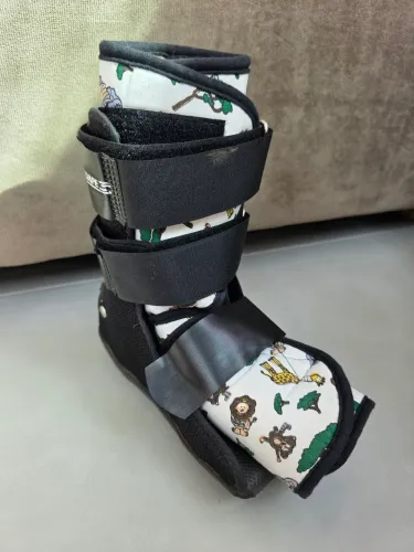 Bota Imobilizadora Robofoot Curta Infantil Salvape PP