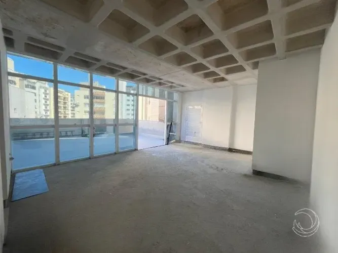 Sala comercial com 89,94m² no Centro de Florianópolis