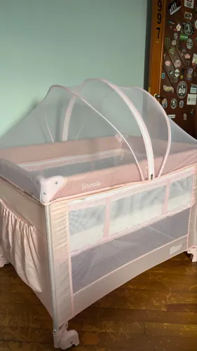 Berço Portátil Burigotto Serenata Rosa - Impecável + Colchão e Mosquiteiro