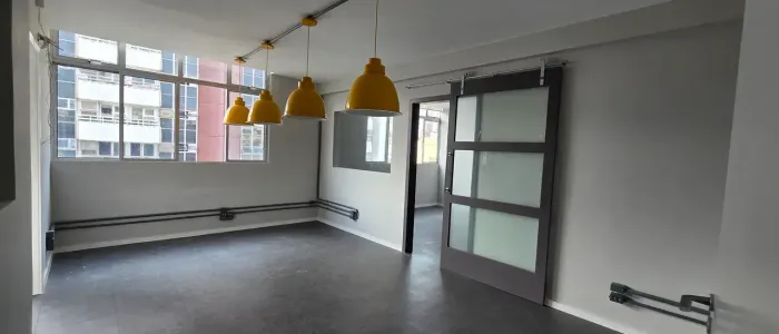 Sala Comercial na Cobertura em Copacabana com Vista Cristo Redentor Próximo ao Metrô